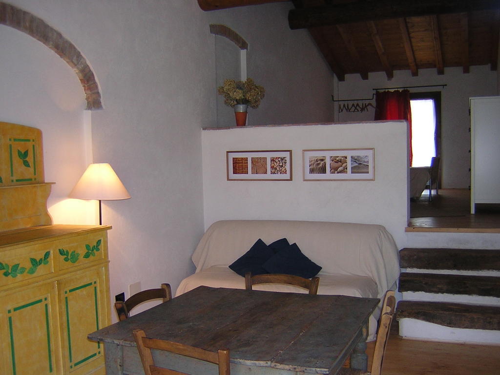 Agriturismo Trebisonda Country Resort Monzambano Pokoj fotografie